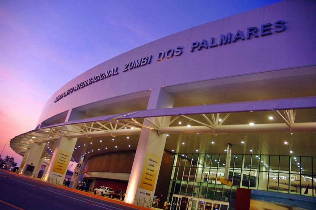 Fluxo internacional de turistas em 2023 foi o maior dos últimos sete anos em Alagoas