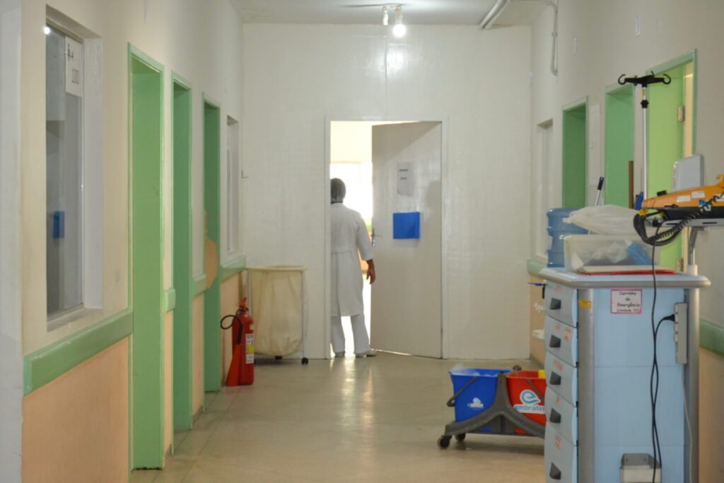 Casos de sífilis e de HIV/aids aumentam entre homens jovens