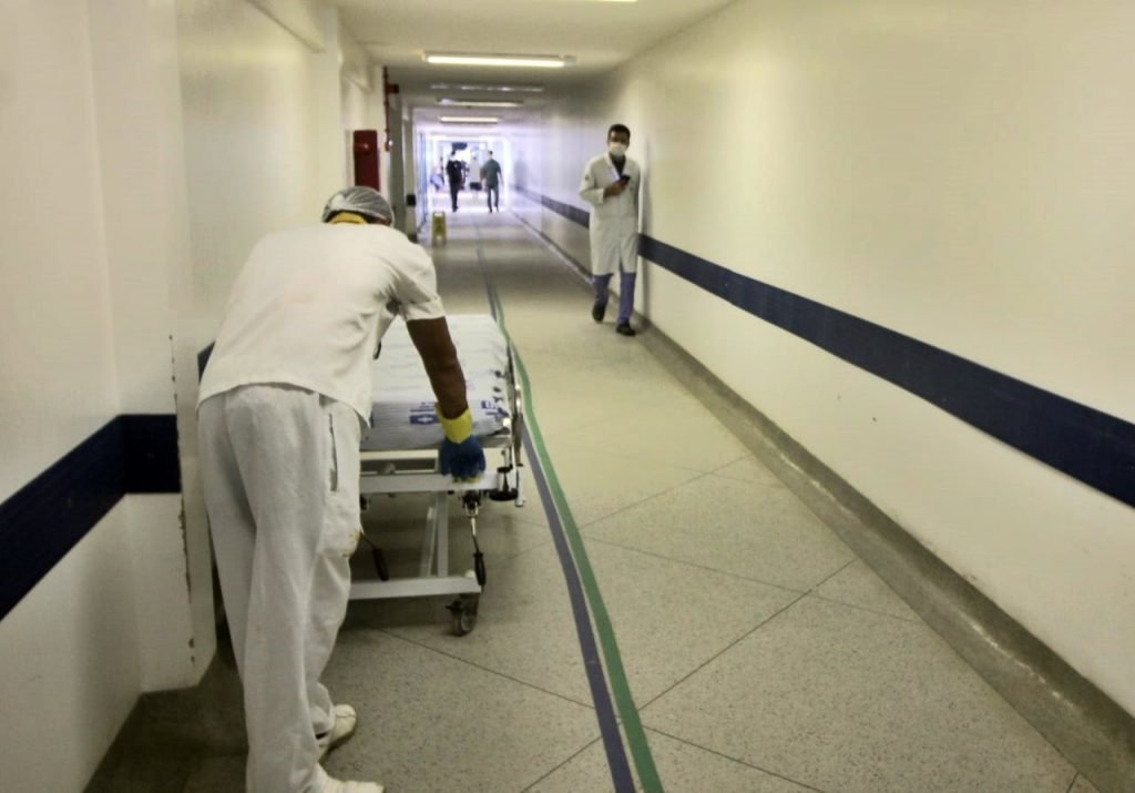 Filha esfaqueia e toca fogo na própria mãe de 60 anos no interior de Alagoas 1 Assessoria