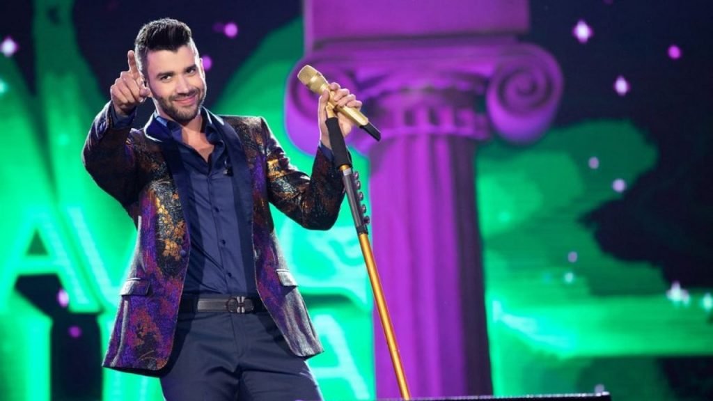Gusttavo Lima é internado e cancela show em festival