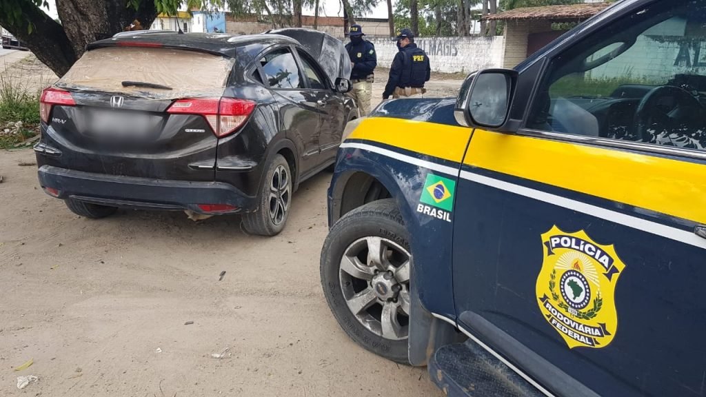 Mulher é presa pela PRF com Honda HRV roubado na BR 104 em Alagoas 1 Ascom PRF/AL