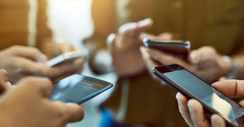 Os perigos de expor a sua vida nas redes sociais