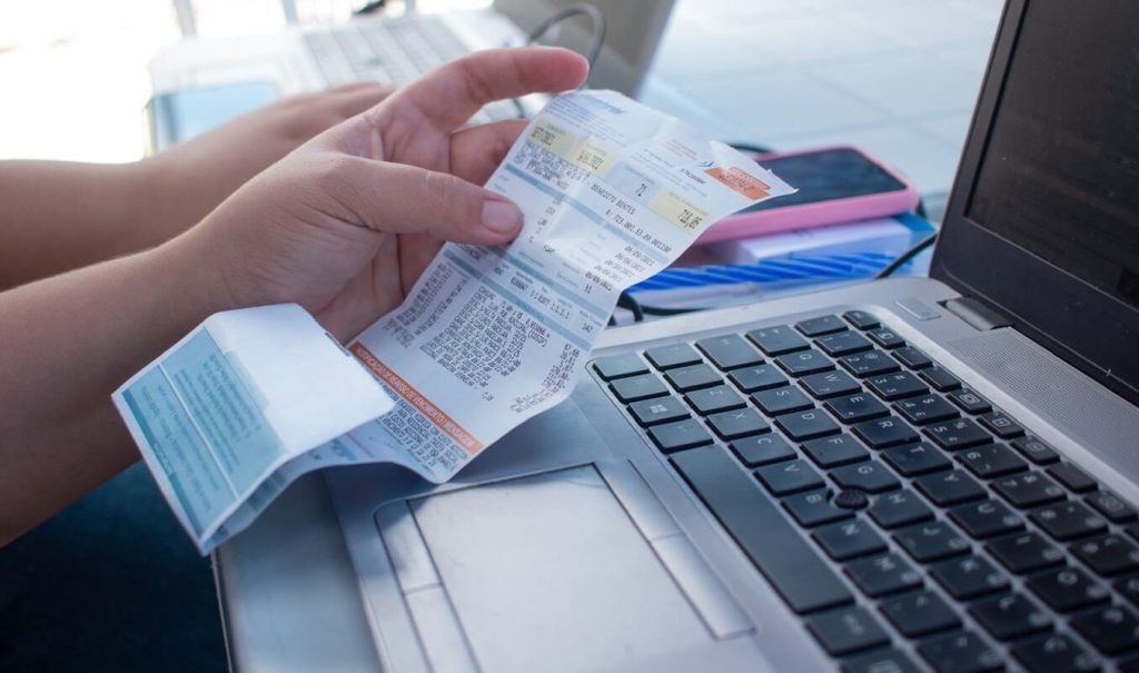 Conta de luz: Aneel confirma bandeira verde para o mês de março