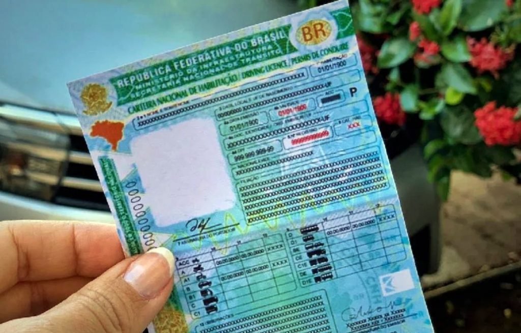 CNH sem exame? Prática ilegal pode render multa e levar à prisão