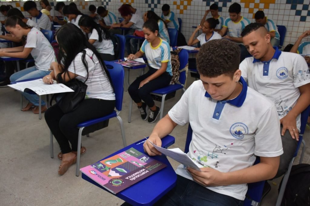 Poupança de incentivo a estudantes do ensino médio terá R$ 6,1 bilhões