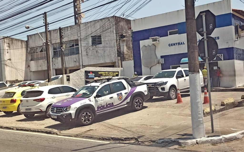 Após discussão homem agride companheira e filha que tentou defendê-la