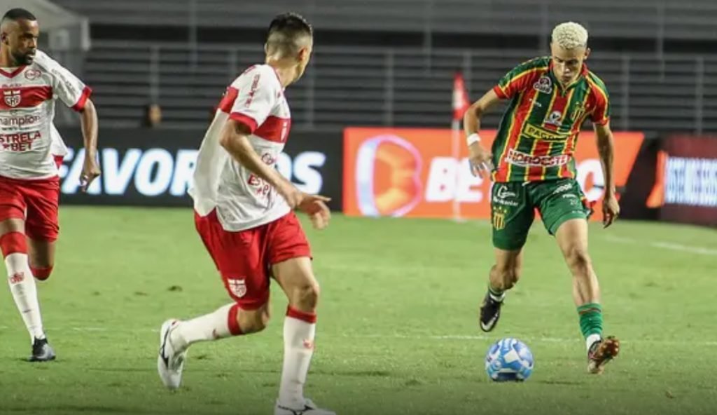 Ronald Felipe/Sampaio Correia