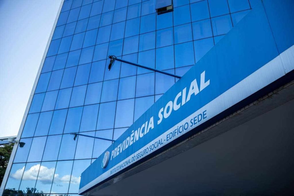 INSS começa a pagar benefícios de fevereiro a partir do dia 23