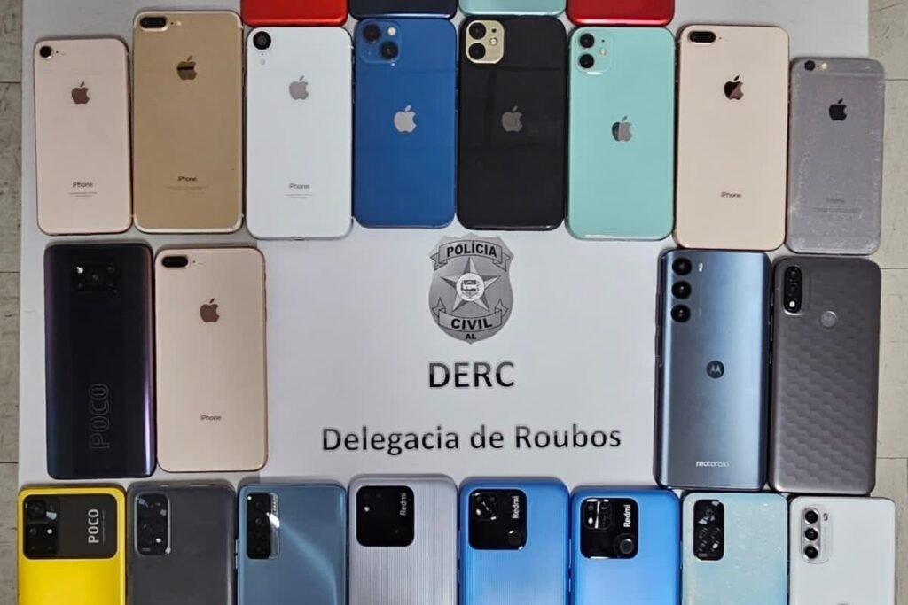 Delegacia de Roubos de Maceió recupera 35 celulares