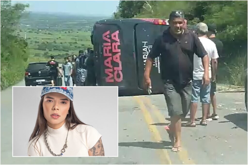 Ônibus da cantora Maria Clara capota com a artista e 16 integrantes da equipe