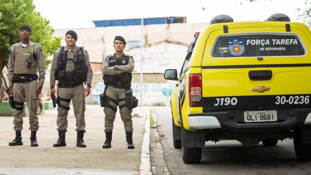 Ações da PM resultam em apreensões de armas, drogas e veículos em vários municípios