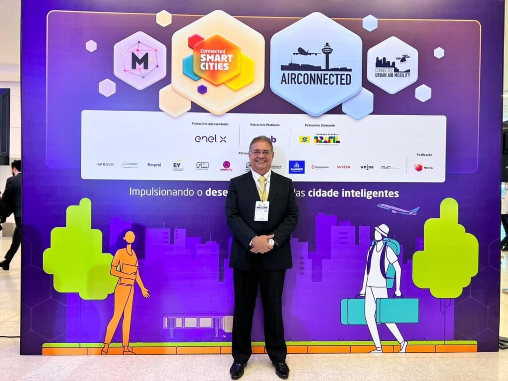 Prefeito representa São Miguel dos Campos em evento de Cidades Inteligentes