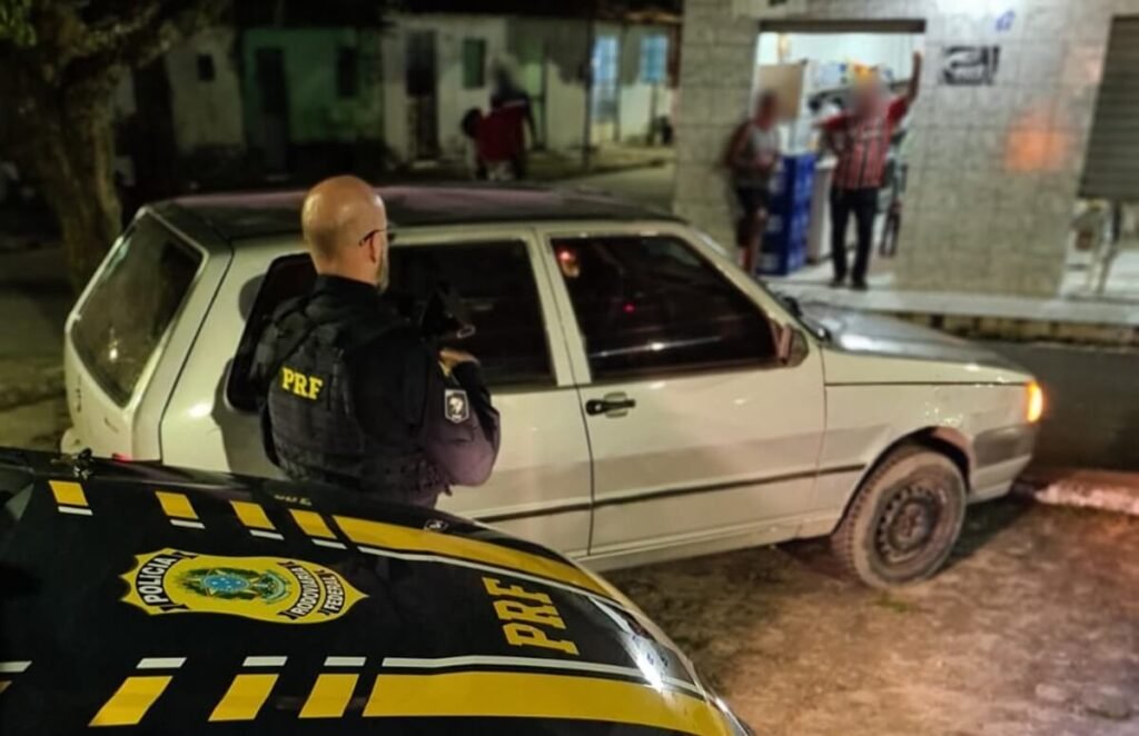 Uno roubado em Maceió é recuperado pela PRF em São Miguel dos Campos