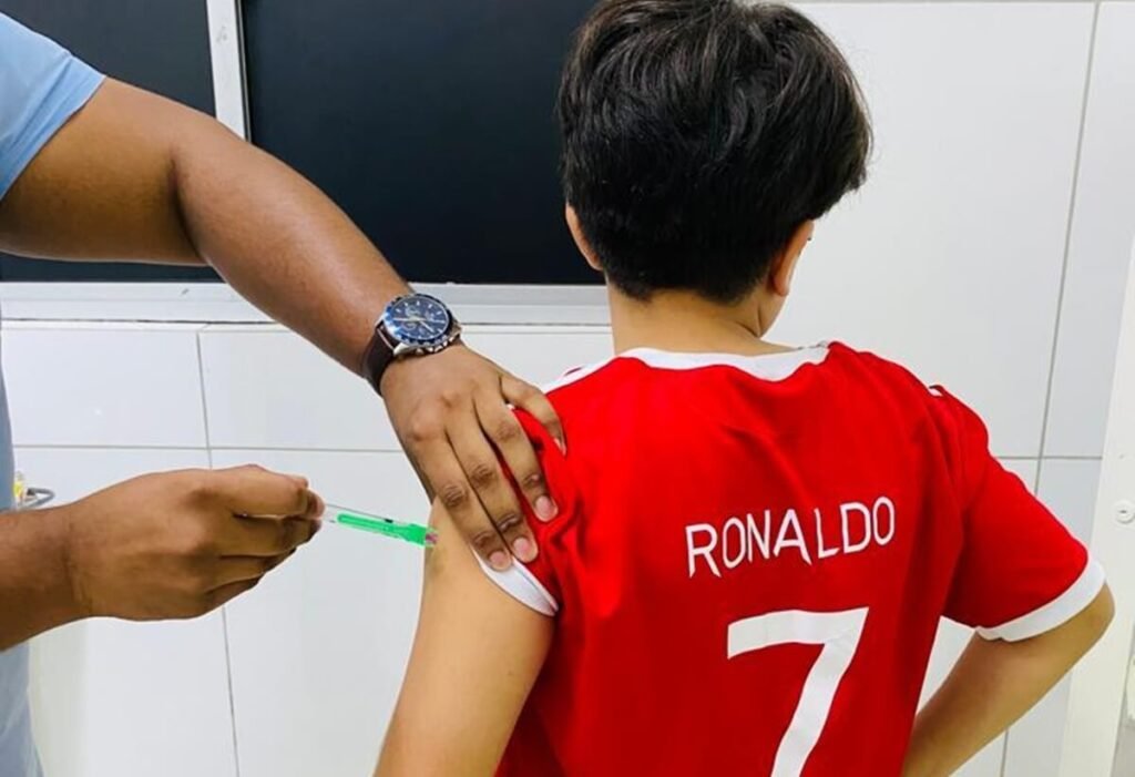 Sesau pede que pais vacinem seus filhos contra a dengue