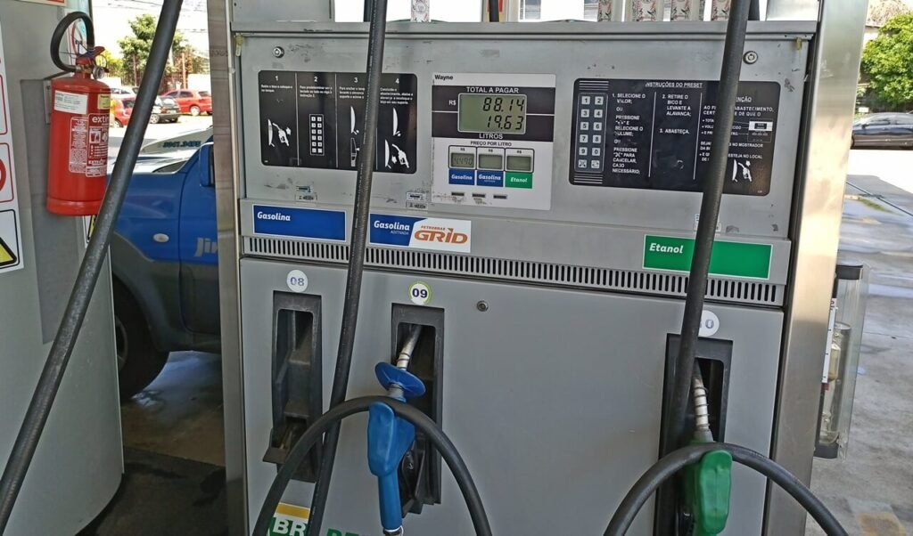 Gasolina aditivada ou comum? Sindipostos esclarece dúvidas sobre qual tipo rende mais