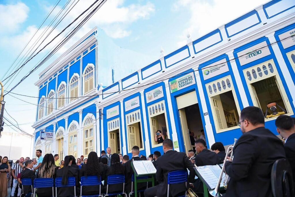 Casa da Cultura de São Miguel dos Campos é entregue restaurada e climatizada com solenidade e premiação a artistas Miguelenses