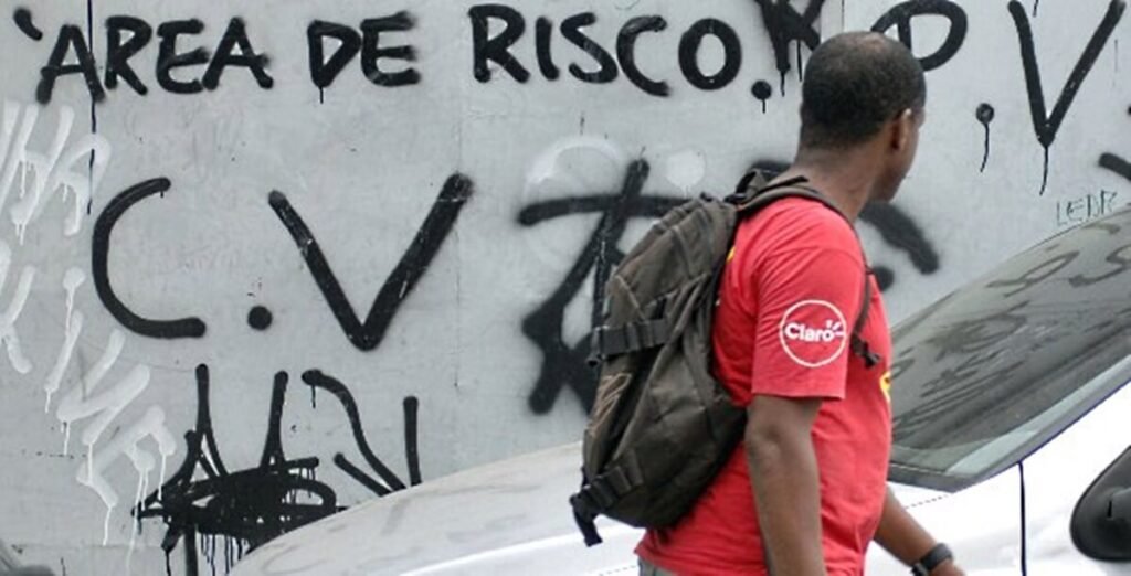 Ex-deputada do PSOL que pediu audiência na Justiça recebeu pagamento do Comando Vermelho