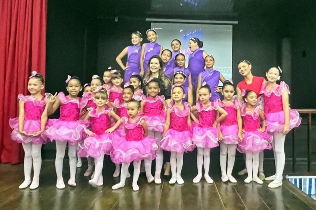 Nunila estreia a Cia de Ballet Ligia Nogueira Rocha na Casa de Cultura