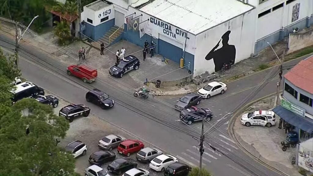 Guarda Civil Municipal atira em dois colegas e se mata