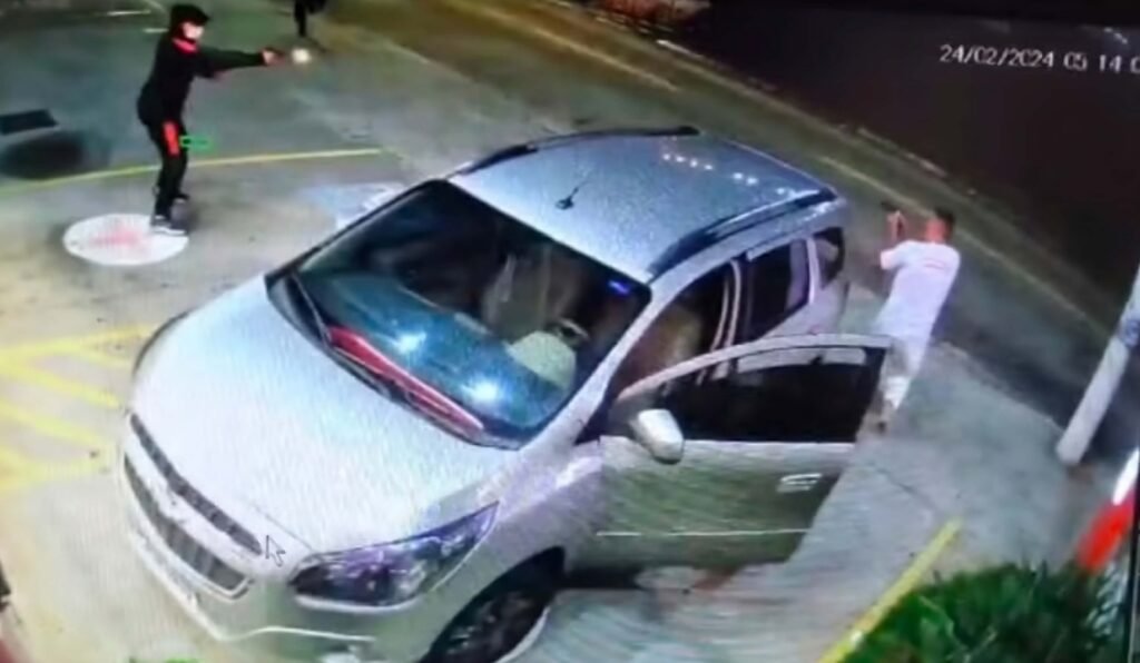 Militar e filha de 19 anos morrem em confronto com criminosos em São Paulo