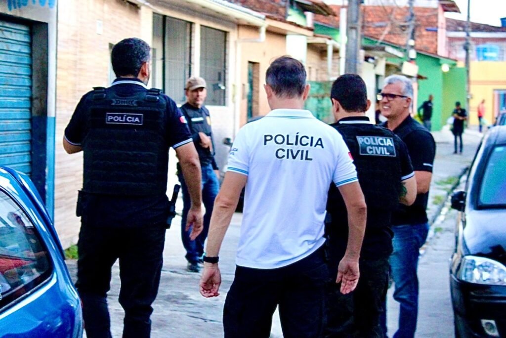 Polícia Civil deflagra operação para prender envolvidos em diversos crimes