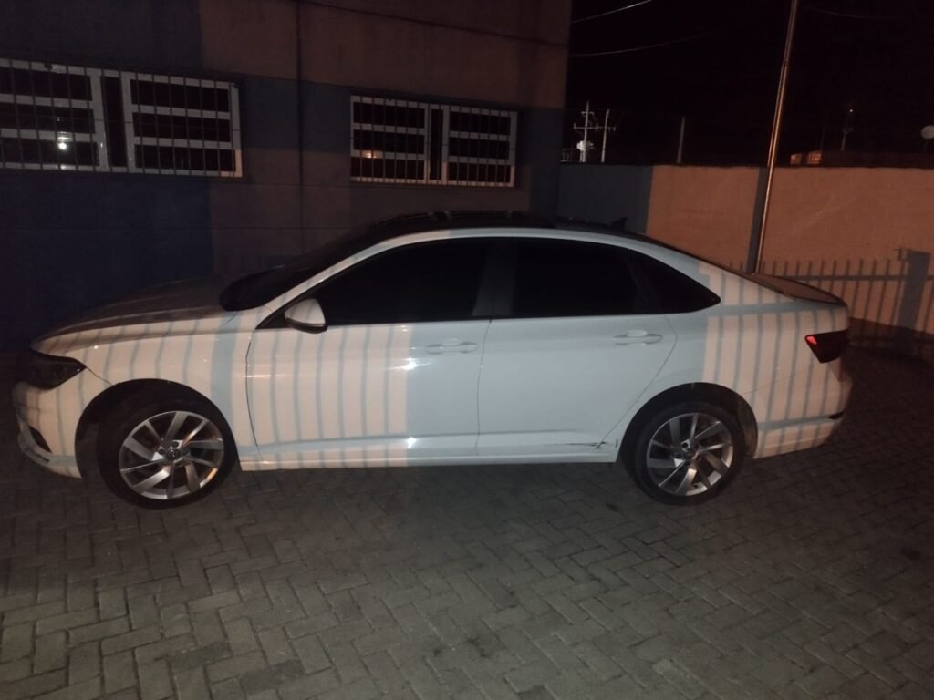 Polícia Civil de Piaçabuçu prende homem com veículo clonado e documentos falsos