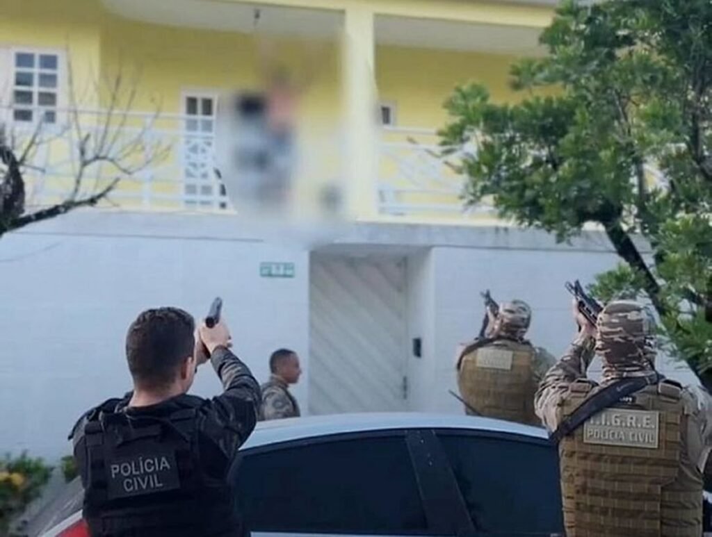 Casal é preso suspeito de organização criminosa, tráfico de drogas e lavagem de dinheiro