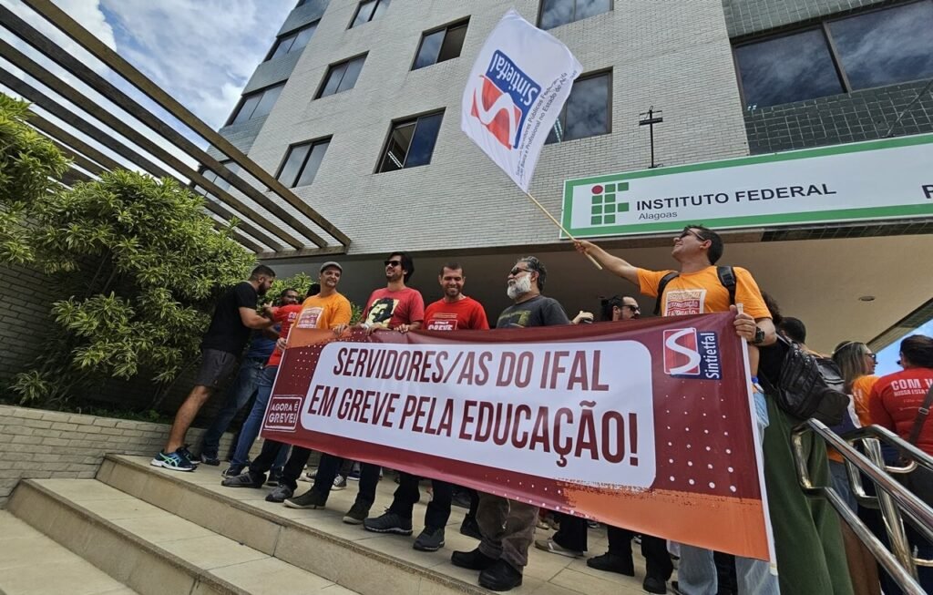 Professores de universidades, institutos federais e centros de educação tecnológica entram em greve