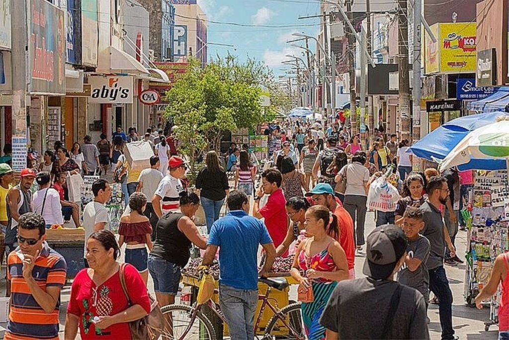 Trio é preso após furtar 23 potes de suplemento, celulares e R$1,4 mil 