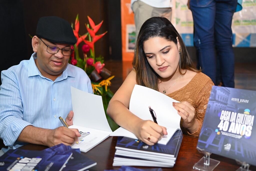 Cultura de São Miguel dos Campos inaugura Loja do Artesanato e lança livro sobre os 40 anos da Casa da Cultura