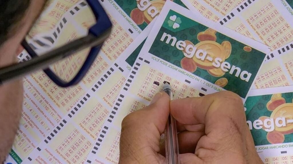 Mega-Sena acumula mais uma vez e prêmio vai a R$ 42 milhões