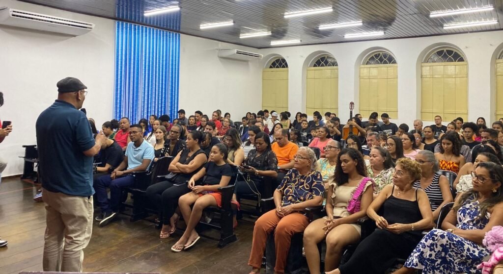 Secretaria de Cultura de São Miguel dos Campos encerrou cursos com entrega de certificados