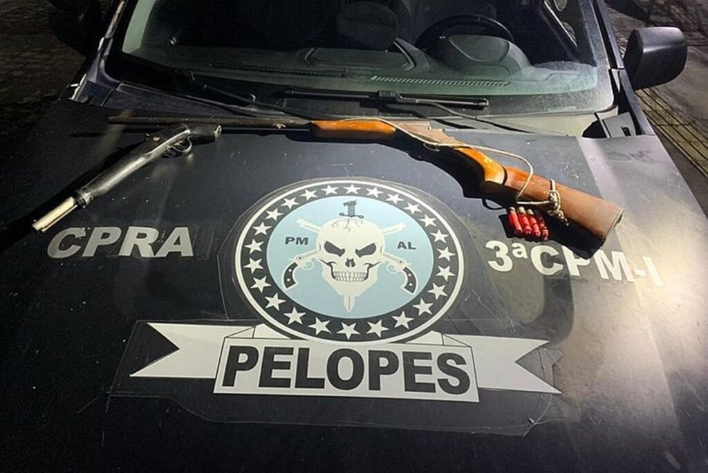 Armas e drogas são apreendidas pela polícia em três municípios de Alagoas