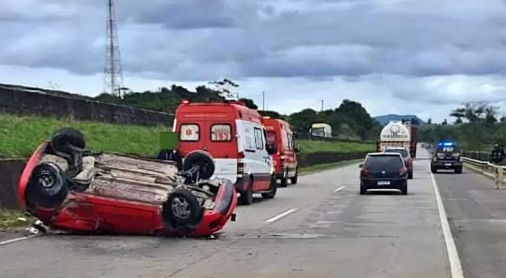 Alagoanas (mãe e filha) morrem em acidente na BR-101 em Pernambuco