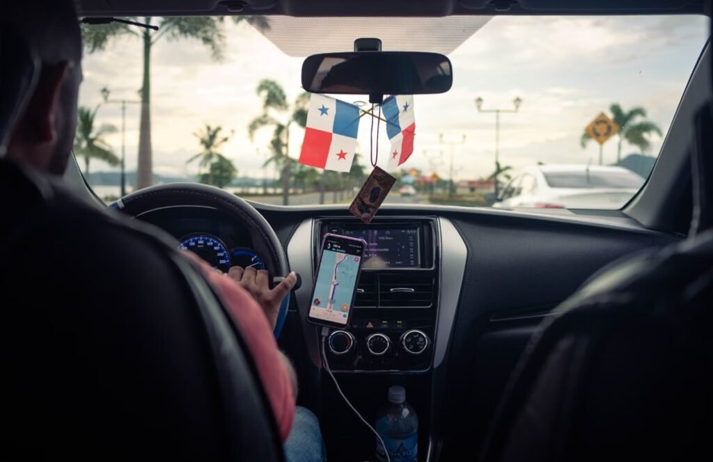 Ladrão desiste de roubo ao ouvir louvor no carro de motorista de aplicativo