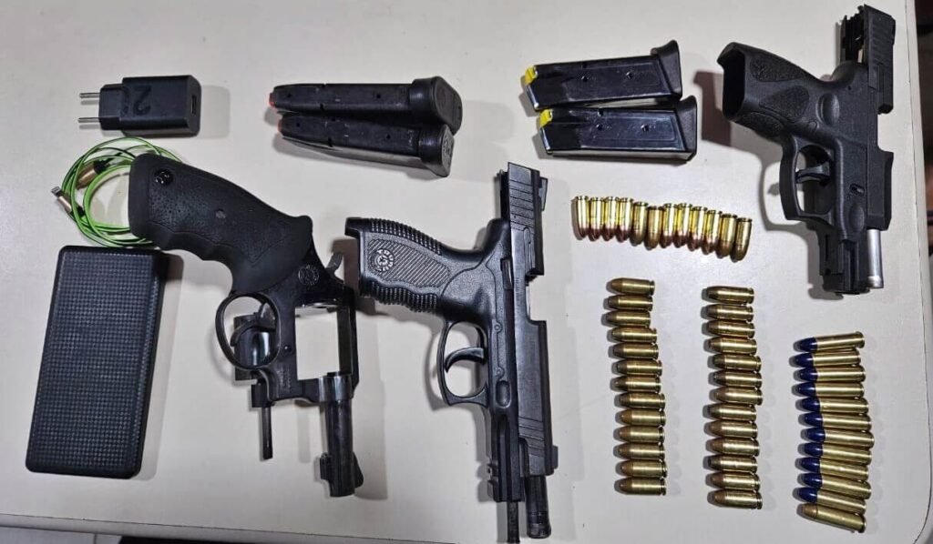 9ª Cia apreende armas e munições após perseguição em Coruripe