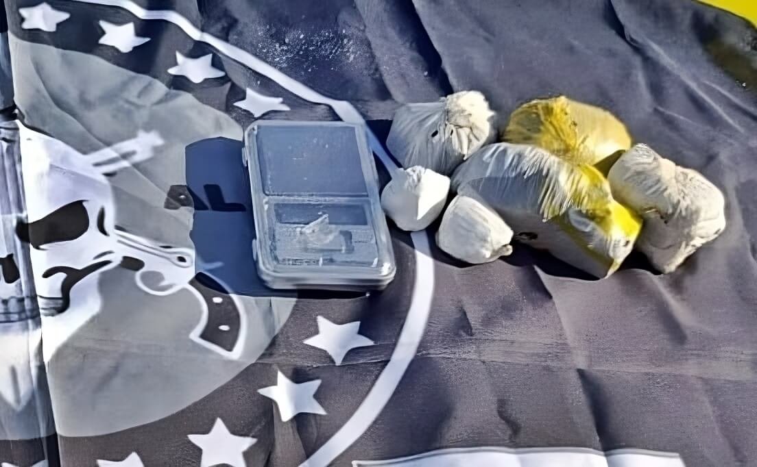 Mulher é presa com drogas em van de transporte complementar em São Miguel dos Campos