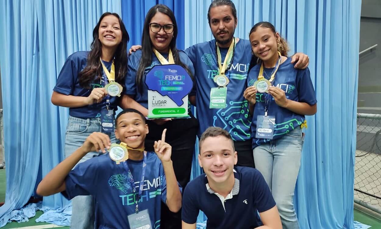 Estudantes de São Miguel dos Campos resgatam memória da Feira da Ponte e conquistam 1º lugar na FEMCITECH