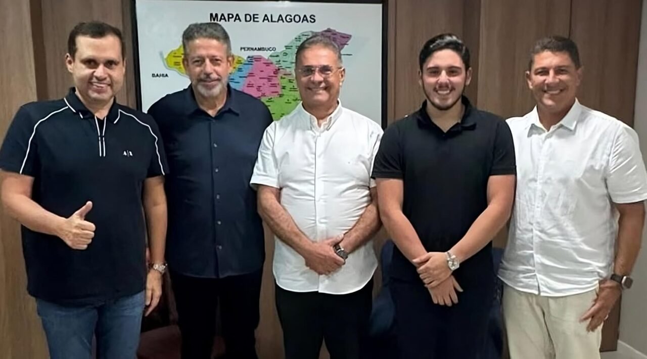 Foto compartilhada por George Clemente pode indicar rumos de apoio político para 2026