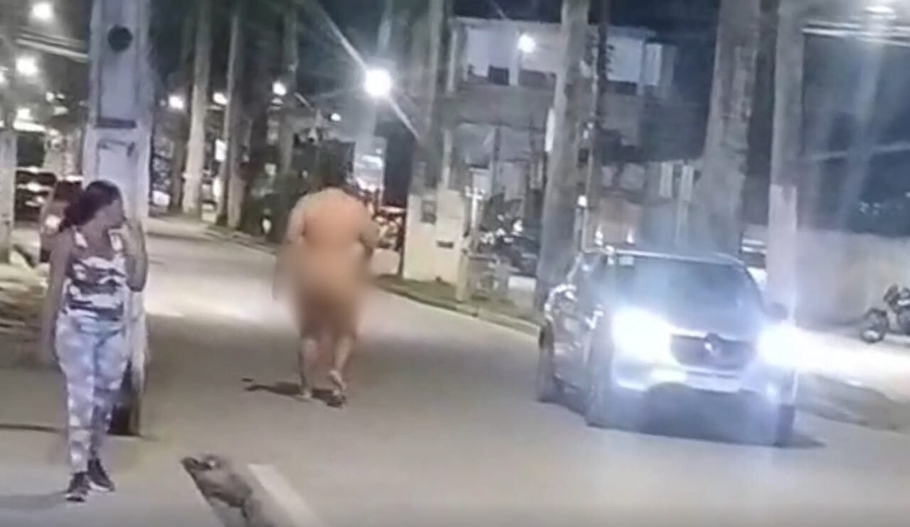 Homem é flagrado andando nu em via pública em São Miguel dos Campos