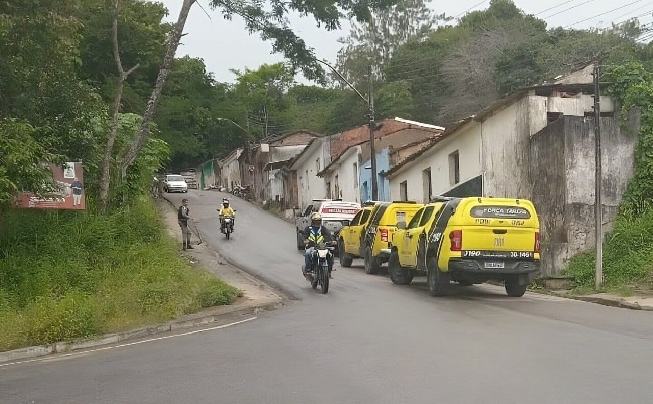 PM e Samu atuam em conjunto para conter homem em surto psicótico em São Miguel dos Campos